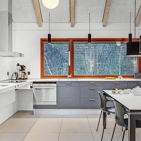 Feriehus Beautiful In With Kitchen