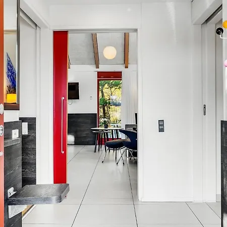 Beautiful In With Kitchen Feriehus
