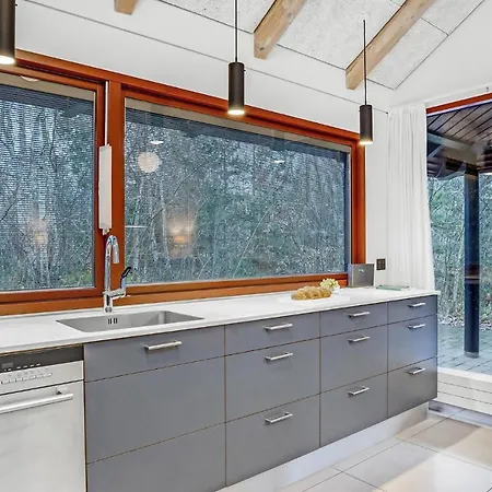Feriehus Beautiful In With Kitchen